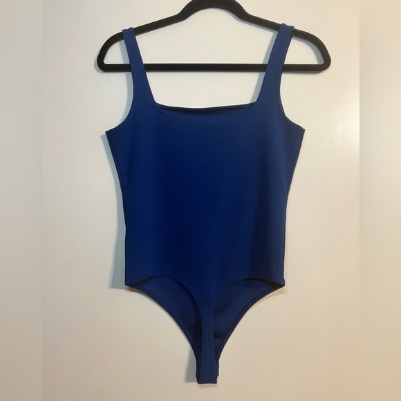 Express Royal Blue Square Neck Bodysuit Express Blush Pink Square Neck Bodysuit - Picture 4 of 8